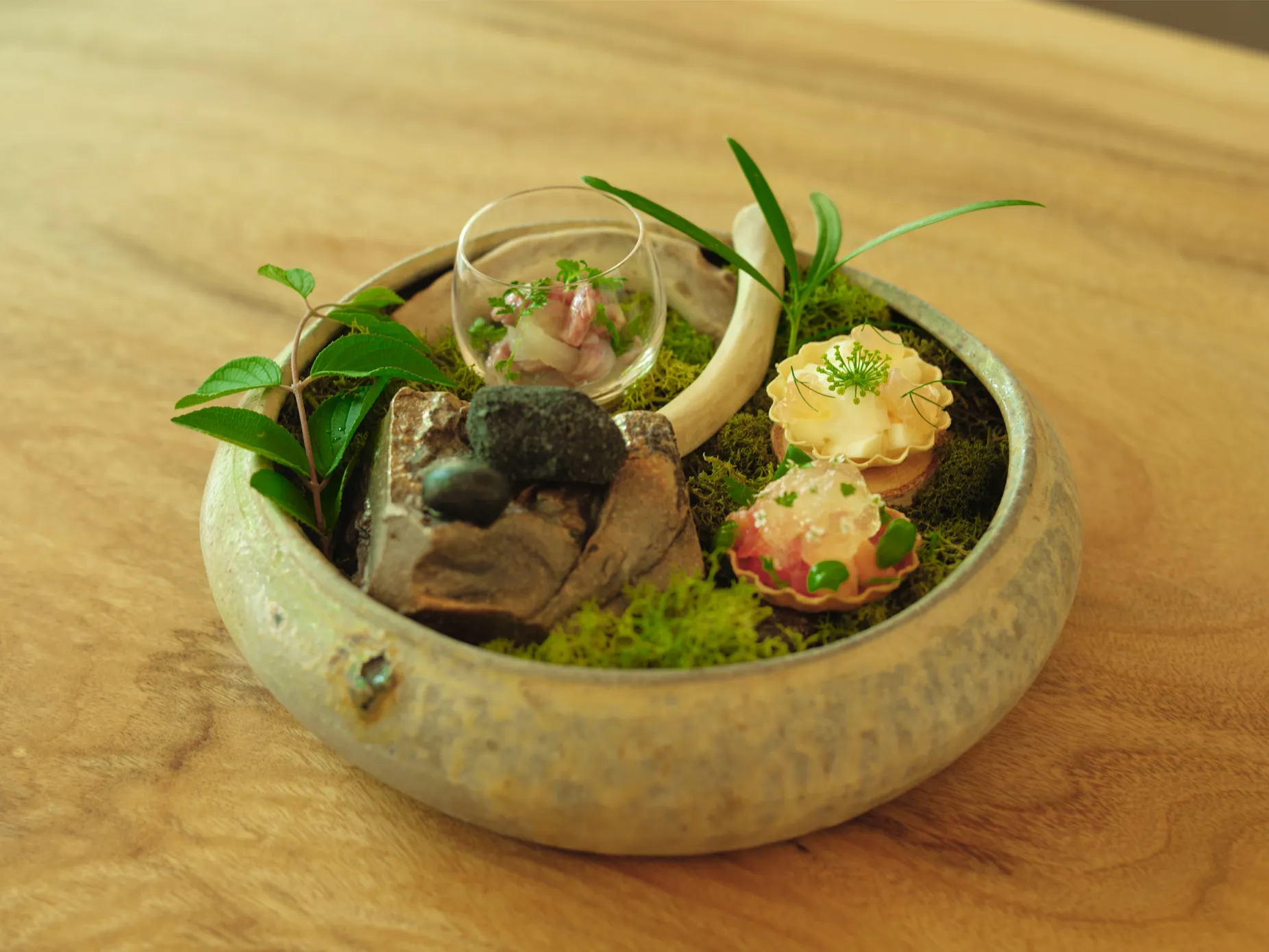 Beautifully and delicately arranged appetizers using pesticide-free vegetables